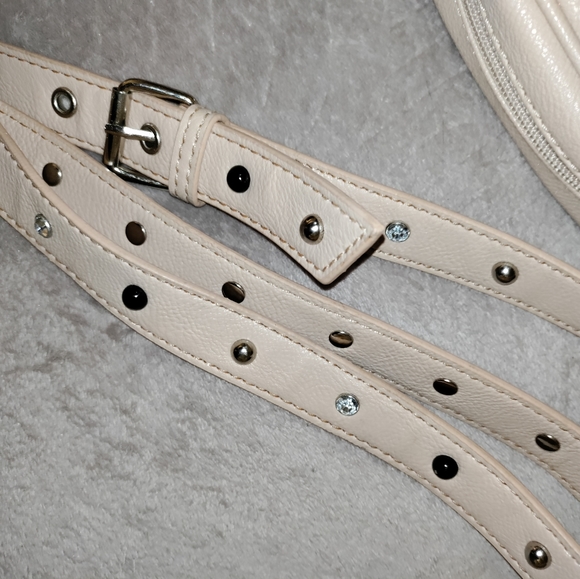 Nine West | Cream Colored Vegan Leather Crossbody Bag Crossbody Purse - Picture 4 of 16